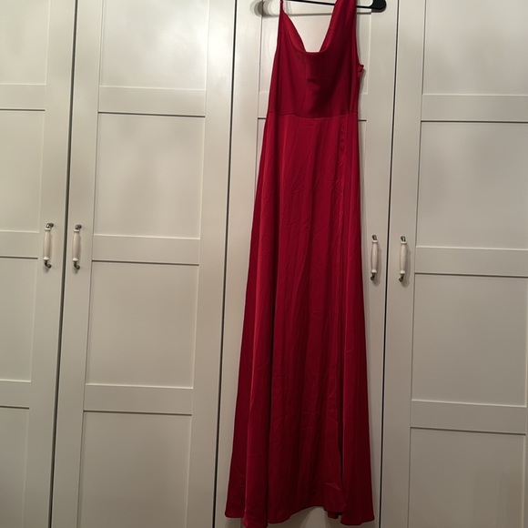 Draped neck split thigh dress - Picture 8 of 9